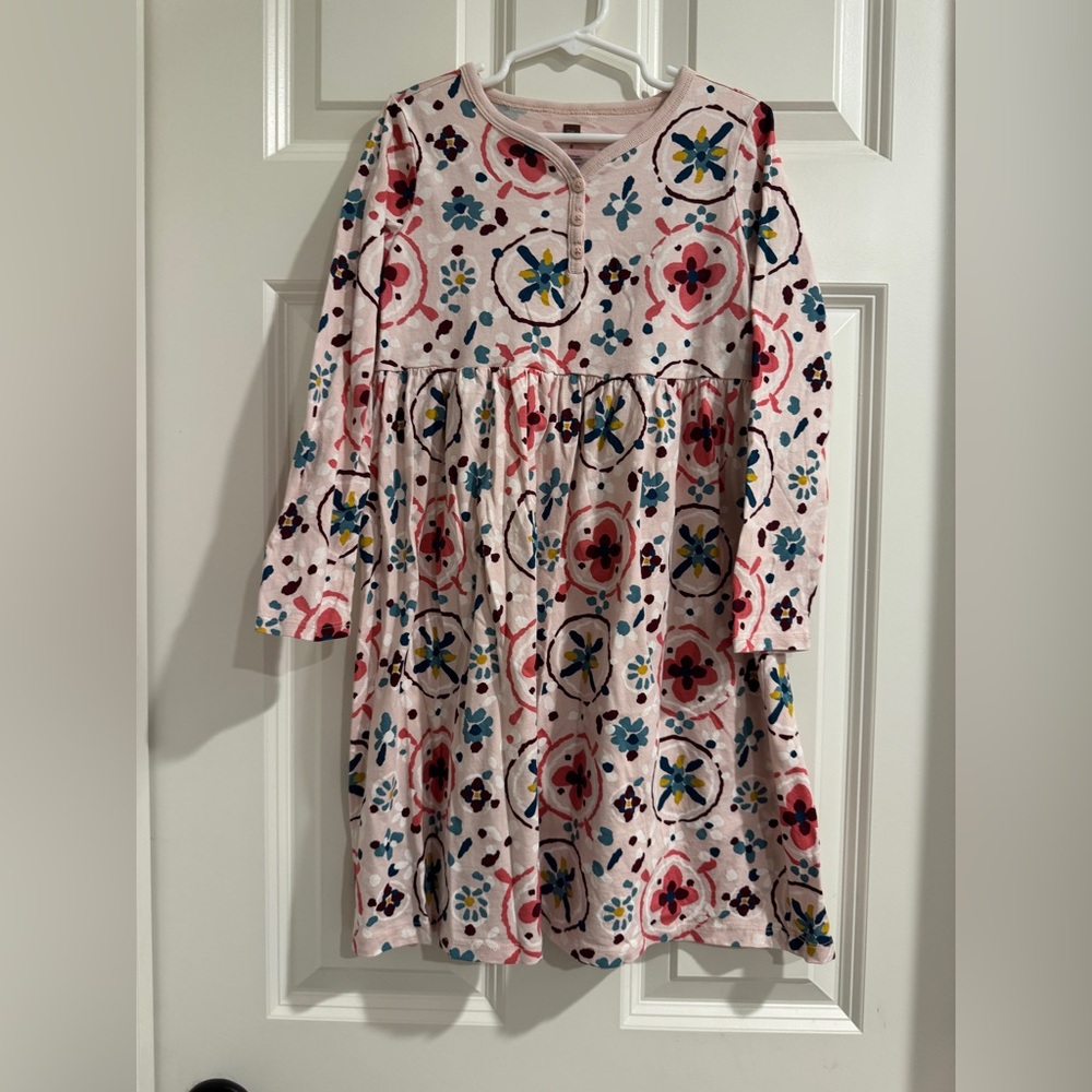 Tea collection pink medallion print dress size 8.